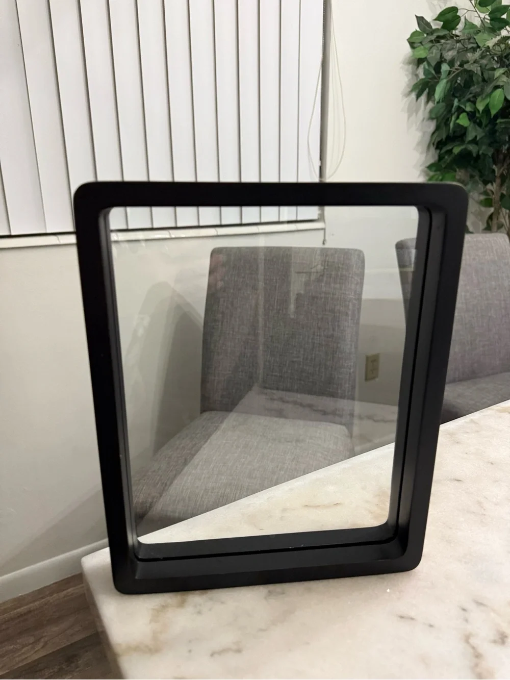Modern Black Floating Display Picture Frame